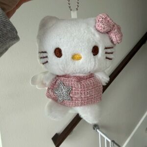 Brand New! Hello Kitty Angel Wing Keychain